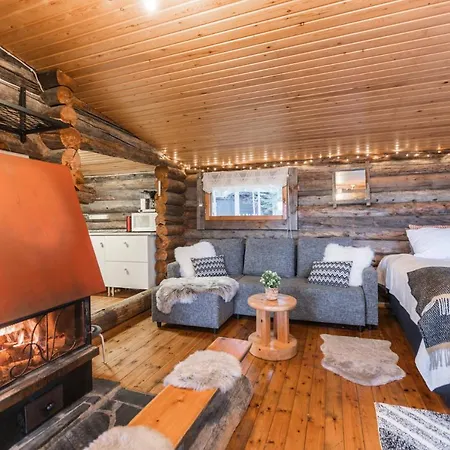 Lapland Northern Lights Cabin - Wooden Sauna شقة